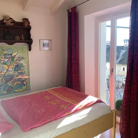 Ferienhaus, Rustico Auf Burg アパート