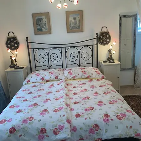 Ferienhaus, Rustico Auf Burg Appartamento Locarno