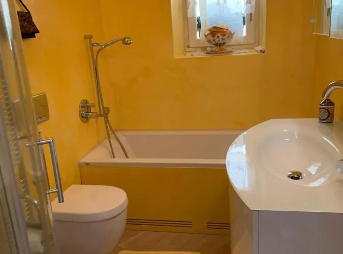 Apartman Ferienhaus, Rustico Auf Burg Locarno