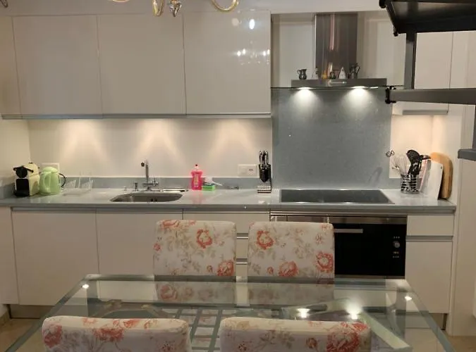 Ferienhaus, Rustico Auf Burg * לוקרנו